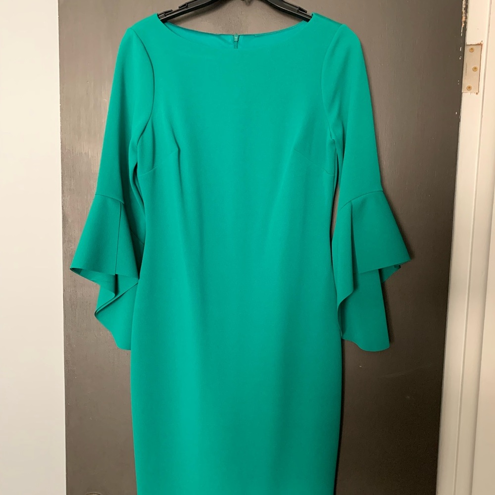 Vince Camuto Women's Emerald Green Bell Sleeve Dress